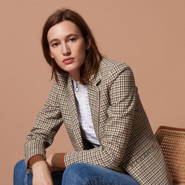 

women suit 2018 autumn and winter metal ring buckle check coat, White;black