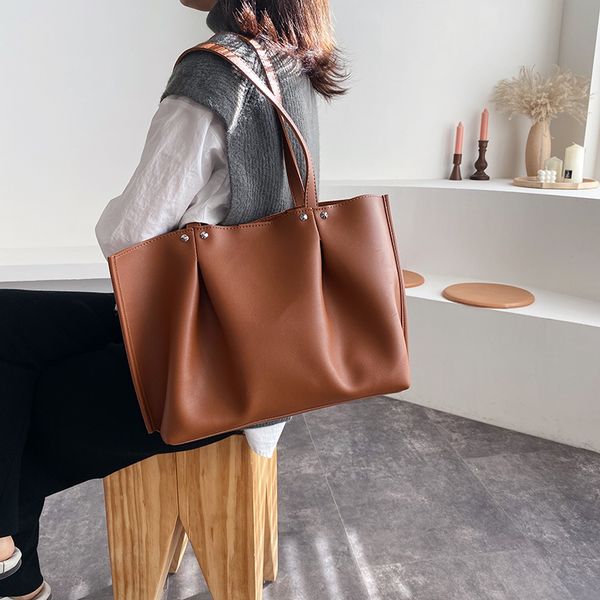 

autumn and winter single shoulder large bag for women 2019 new korean version versatile fold texture large capacity fashion portable
