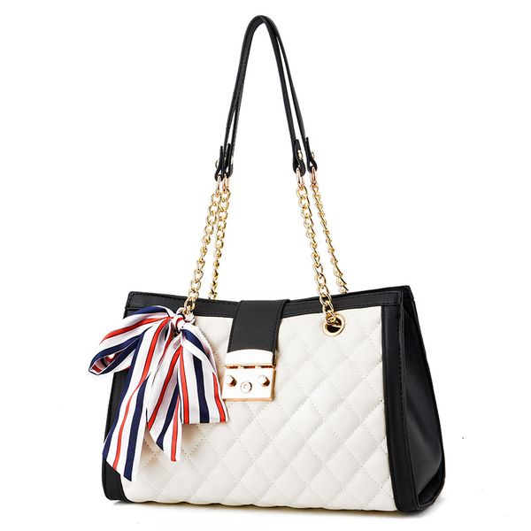 

2020 new chain bag messenger bag korean lady fashion shoulder bag package