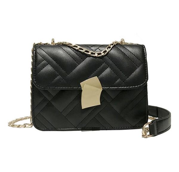 

2019 new de igner handbag nake leather embo ed fa hion women fa hion luxury mini bag chain cro body bag de igner me enger bag with box