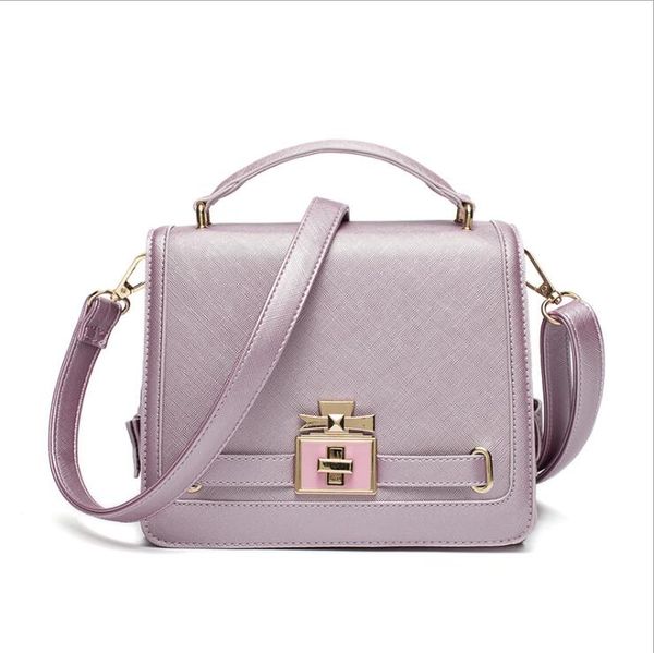

2019 brand hot fashion designer single-shoulder locking clasp bag for women Genuine leather handbags designer crossbody bag luggage gifts