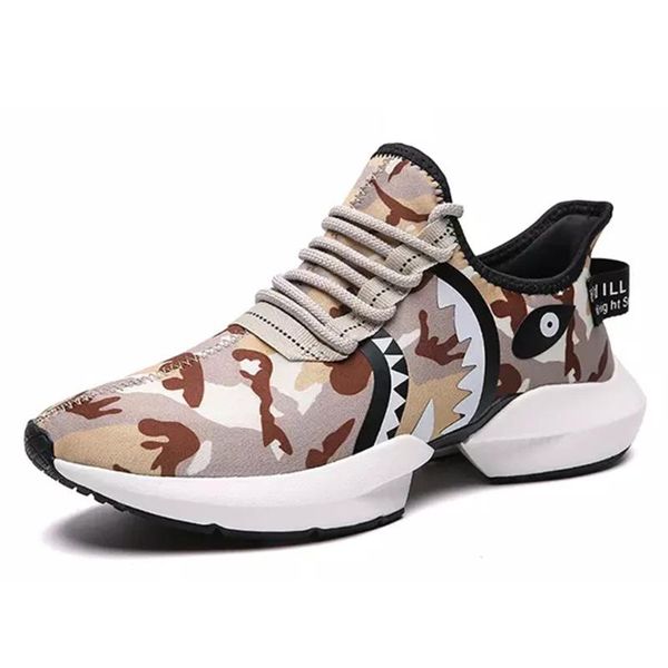 

2020 new men shoes footwear industry off latest fashion week with fund doodle 39~46