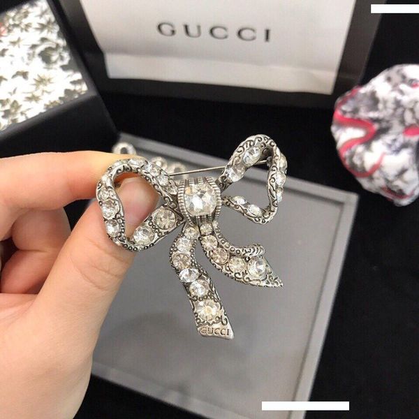 

классический дизайн броши high end bowknot алмазные корсаж tone luxury брошь штыри отворотом женщины мужчины mental pin брошь ювелирные изде, Gray