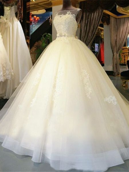 

2020 new appliques beading ball gown wedding dress illusion neck sweep train bridal dresses vestidos de noiva, White