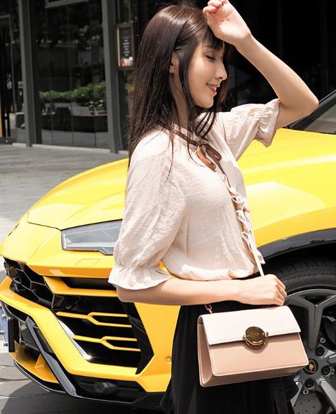 

2019 new pocket watch bag chain small pack texture single shoulder oblique satchelaaa50
