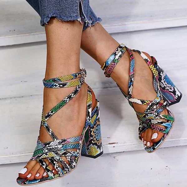 

2020 fashion summer sandals women high heel shoes cross strap buckle square heels female sandals sandalias new, Black