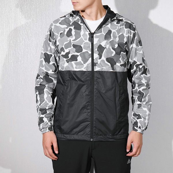 

mens brand jackets 2019 spring new designer clothes thin camouflage jogging suit casual color matching windproof double-side hoodies.01, Black;brown