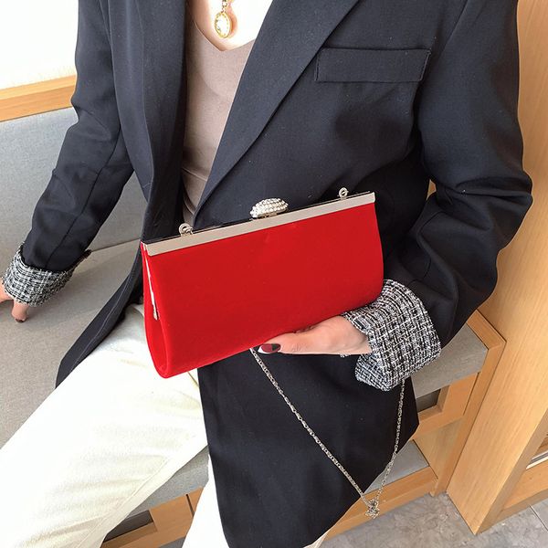 

2020 new shoulder bag women's korean version of the velvet evening bag casual fashion luxury messenger ladies