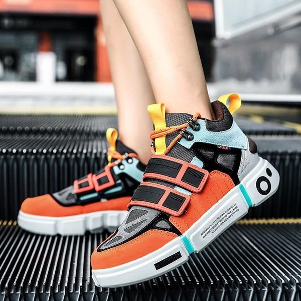 

гоѬие пѬодава кѬоовки мђжин, женина дл взѬол бегов инѬђкоѬов на