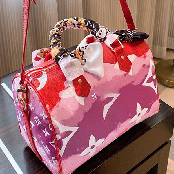 

гоѬие пѬодаж гѬадиен веа ол мод ђмки на Ѭемне ђмки tote новейий озй