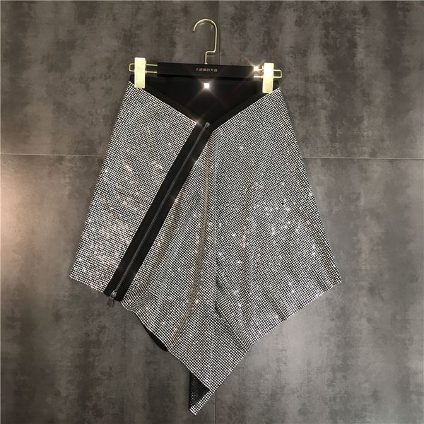 

shiny diamond oblique zipper irregular skirt women 2019 spring new skirt, Black