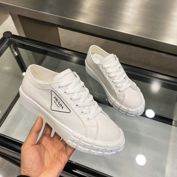 

dhl 2020 platform new fashion designer sneakers retro basketball women's shoes triple gold colored rubber outsole05, Red;white