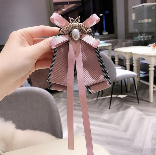 Мода - Европа и Соединенные Штаты 2019 Новые аксессуары Bee Bow Pink Bow галстук длинный абзац Float Цветок Корейский Брош Булавкой Игла Женщина