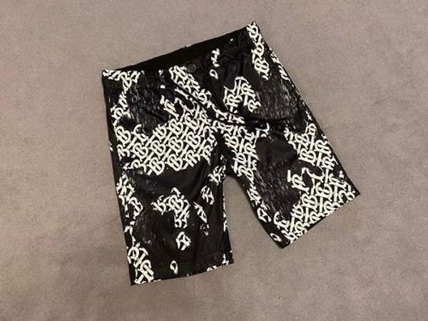 

2020 европейский французский весна и лето последние случайные черные буквы печати свободные шорты роскошные мужские дизайнерские модные мужс, White;black