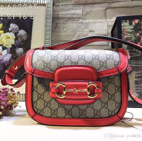 

2020 fashion luxury shoulder bag design shell bag luxury design handbag genuine leather fashion printing model: 602205