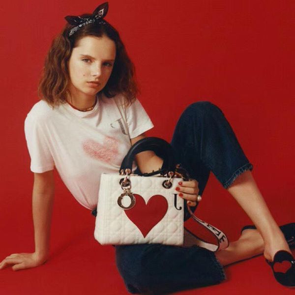 

20ss graffiti red heart t-shirt classic logo letter printed tee simple solid color short sleeves summer high street breathable hfhltx066, White;black