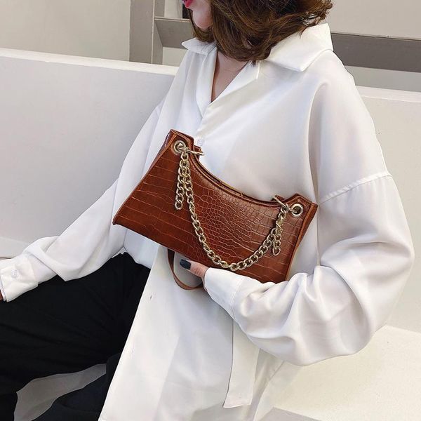 

2020 new women's shoulder bag fashion bright leather female bag chain diagonal leisure mobile phone