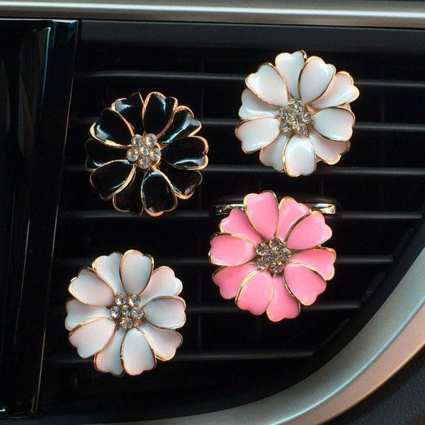

1pcs auto car daisy flower air outlet fragrant perfume clip air freshener diffuser