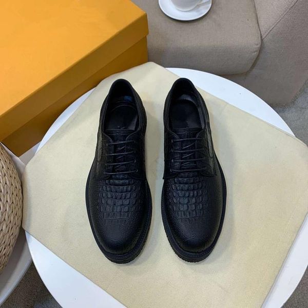 

2019 new arrival fashion men women casual shoes sneakers shoes genuine leather bee embroidered mens shoes a30, Black