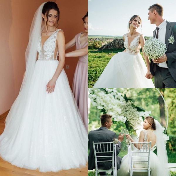 

2020 attractive open back wedding dress v neck sleeveless a line bridal gowns tulle floor length robes de soiree with lace beads, White