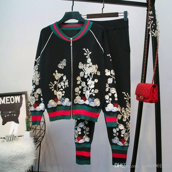 

2020 women's tracksuits luxury l sports suit women small fragrant wind embroiders long sleeves sweatshirt tracksuit jacket sets size, White