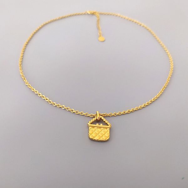 

european and american jewelry simple relief three-dimensional creative necklace, Silver