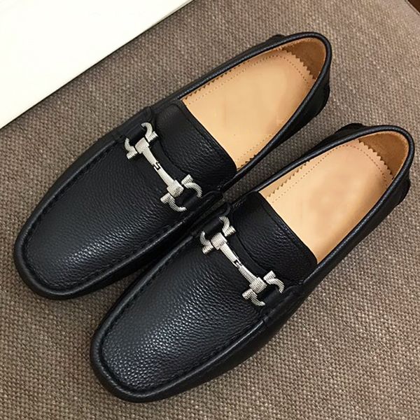 

guangzhou men's shoes 2020 summer new leather peas shoes casual breathable slip-on loafers driving, Black