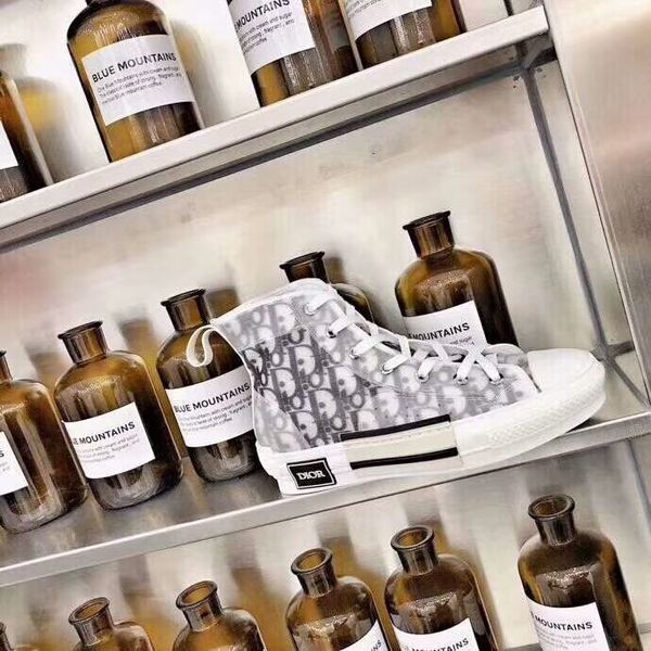 

2019 new high-end canvas shoes, fashion versatile high and low shoes