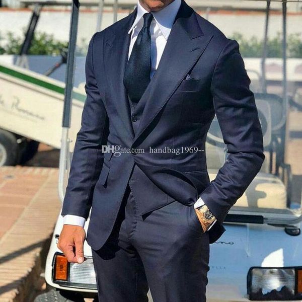 Novo Design One Button Azul marinho Noivo Smoking pico lapela Groomsmen Mens ternos de casamento / Prom / Jantar Blazer (jaqueta + calça + Vest + Tie) K195