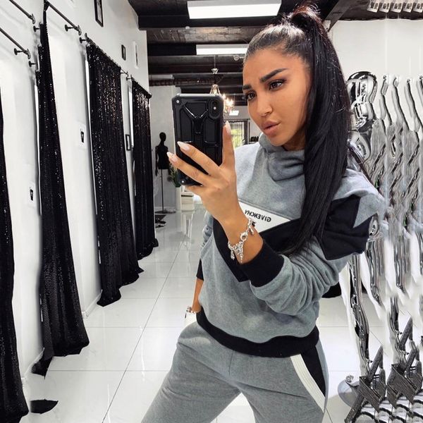 

2020 designer women's sports suit spring women's new sports and leisure sweater suit two-piece suit size s-xl-02, Gray