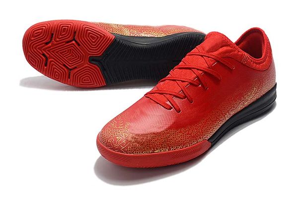 

2019 men knitted soccer shoes ic / tf soccer shoes red low help football shoes