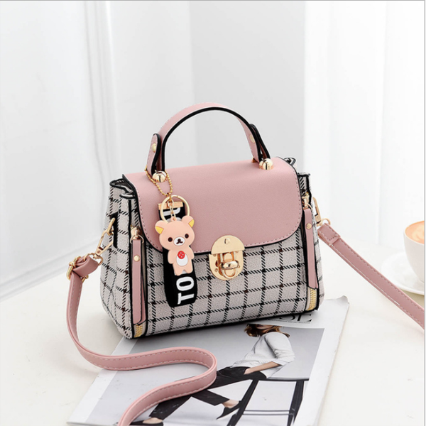 

ms 2020 female fair maiden temperament melting vogue female bag the new bag worn one shoulder