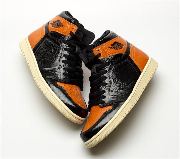 

2020 выпуск 1 og high разрушенного backboard 3 .0 мужчины баскетбол обуви белых динамический желтый черные 555088 -170 аутентичной обуви кро