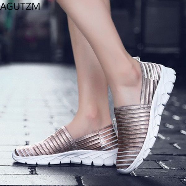 

2020 summer lace hollow out breathable cloth shoes women's old beijing slip-on jianbu mom flat keel thin shoes soft bottom, Black