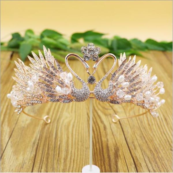 Başlıklar Gelin Taçları Headdress Kore Düğün Swan El Yapımı Kraliçe Kraliçe Prenses Doğum Günü Saç Tiaras Takı Başlıkları247D