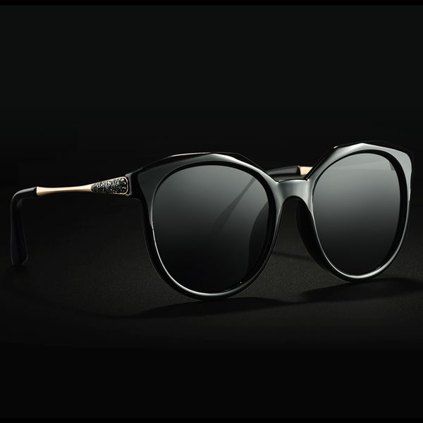 Wholesale- de alta qualidade de luxo polarizado óculos de sol mulheres marca uv400 retro espelho de prata óculos de lente para dirigir com o caso 8014