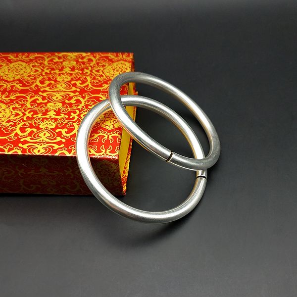 

the silver bracelet of the national wind and seedling men and women are rough round solid bracelet of charge