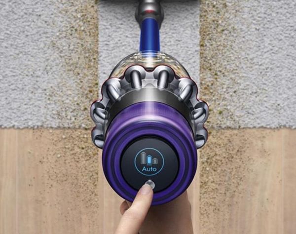 

Dy on v11 cordle vacuum cleaner powerful direct drive cleaner head remove ground in dirt from carpet with hopping