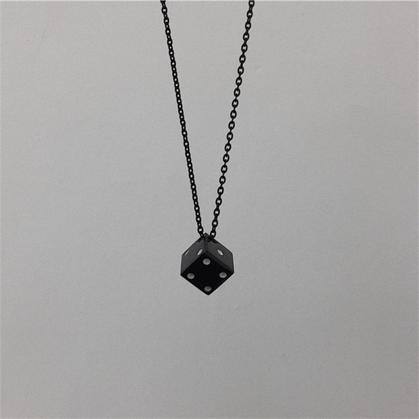 

1 pc vintage cool necklace simple lucky dice necklace fashion couple cool pendant pendant neck decorating accessories, Silver