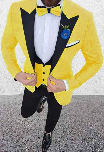 Marca New Yellow noivo smoking preto pico lapela Groomsmen Mens Wedding Dress Man Moda Jacket Blazer 3piece Suit (Jacket + Calças + Vest + Tie) 813