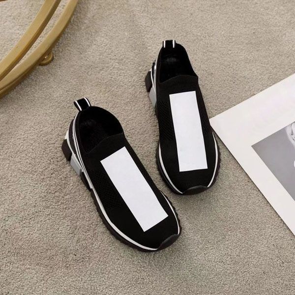 Le nuove scarpe da donna promuovono le nuove scarpe per il tempo libero tricolore Scarpe per il tempo libero con suola piatta di colore misto elastico di alta qualità da donna taglia; 35-40
