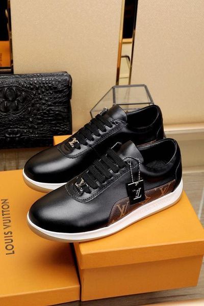 

Selling genuine leather 2022 guan men dre hoe boot loafer driver buckle neaker andal