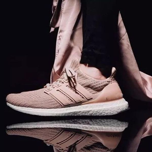 

aÃ°idas ultra boÃ²st 4.0 ub 3.0 trainer boosts ultraboost primeknit triple-s black china red silver grey sneakers beijing running shoes 1910