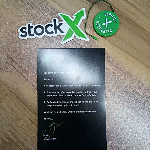 

QR-код StockX проверено подлинный запас X тег наклейка карты от мужчины женщины белая