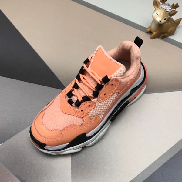 

paris 17fw triple-s walking shoes luxury dad shoes chaussures femme triple s 17fw sneakers women vintage old grandpa trainer outdoor d09, Black