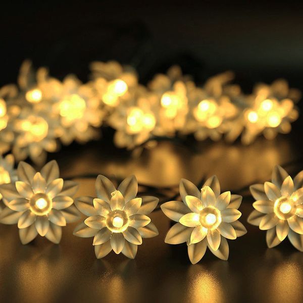 Stringhe di loto solare a LED Fiore a due piani Stringa di luce a LED Cortile esterno impermeabile Illuminazione decorativa per feste di matrimonio di Natale