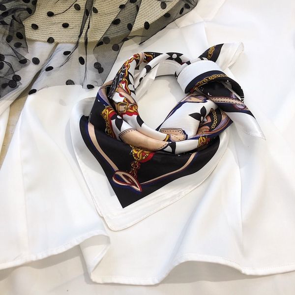 

100% mulberry silk silk crepe satin versatile small square towel temperament elegant can be used as a scarf soft comfort size 50*50, Blue;gray
