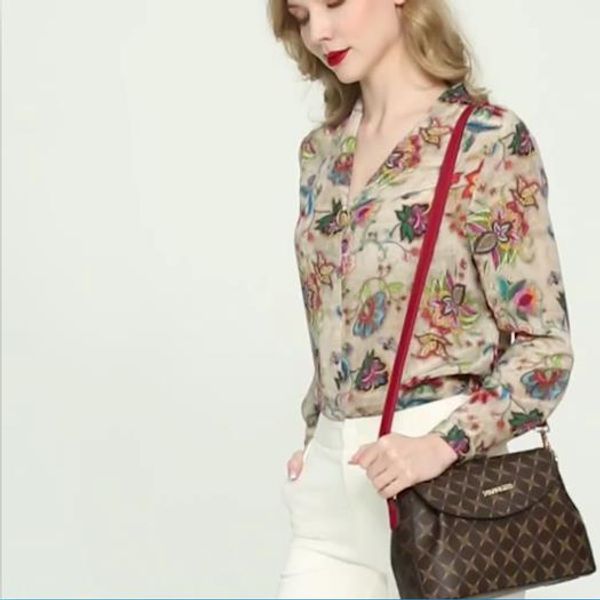 

2019 new style of autumn winter, fashionable and single shoulder satchel.319