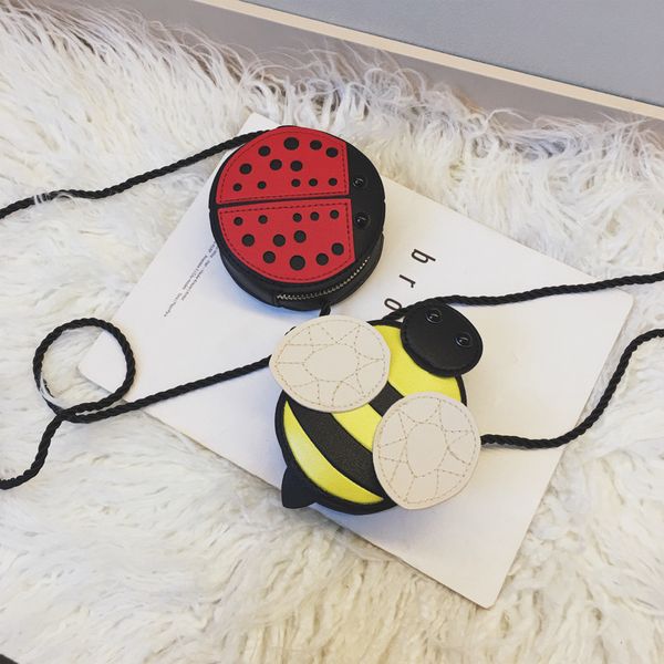 

корейская версия детей мешок 2020 новый мультфильм милый одного плеча мешок личности карманные мини-аксессуары мешок прилив улитка пчелы бож