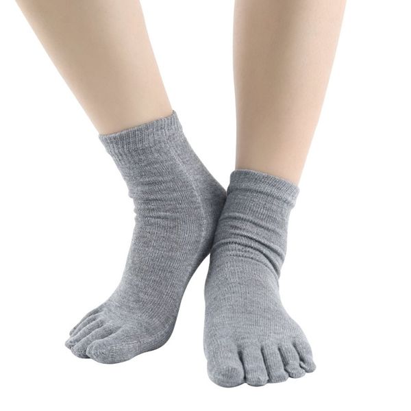 

new fashion crew socks men five toes socks home size running five fingers black white autumn winter high quality